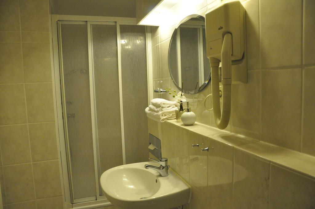 Basalt Hotel Restaurant Lounge هوهفاخت المظهر الخارجي الصورة