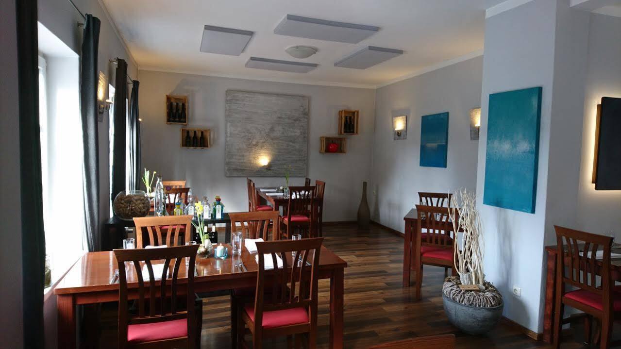 Basalt Hotel Restaurant Lounge هوهفاخت المظهر الخارجي الصورة